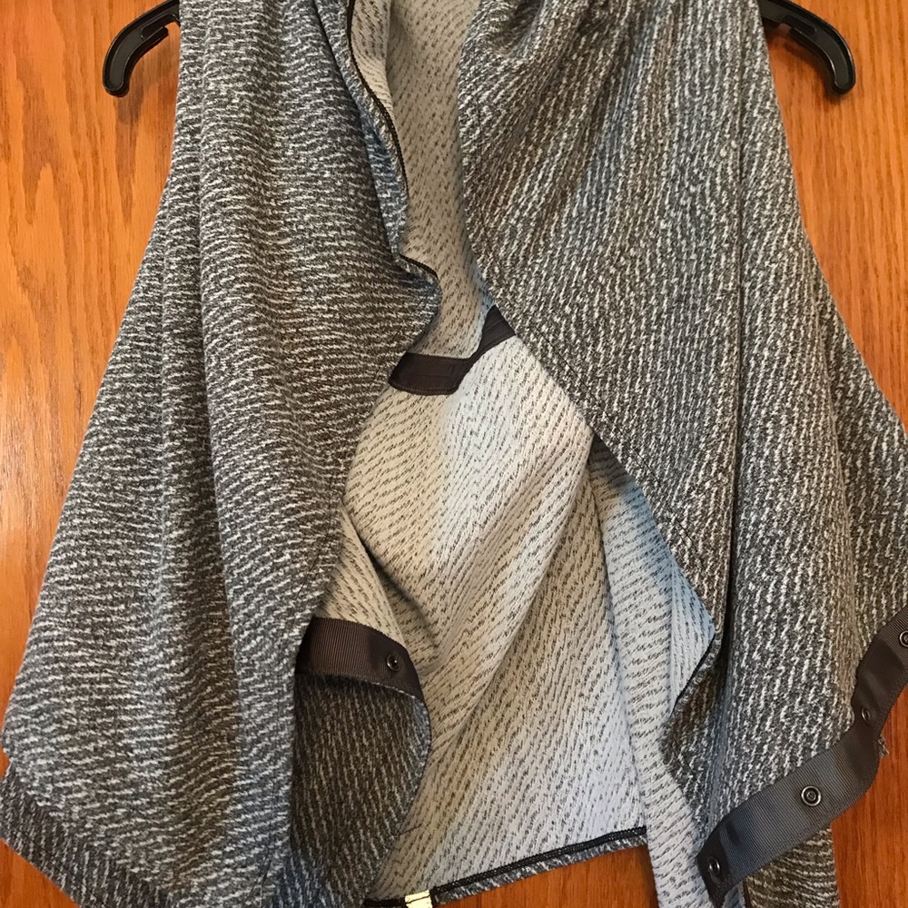 Lululemon Vinyasa Wrap NWT